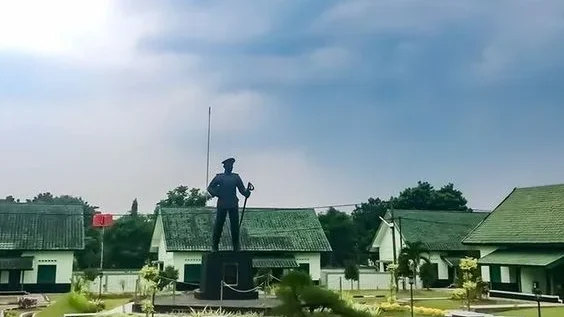 Jasa Pengecatan Bangunan Militer