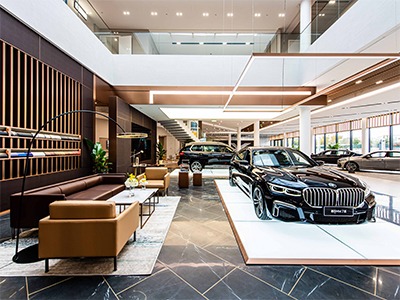 Pengecatan Showroom Mobil Mewah di Jakarta Barat