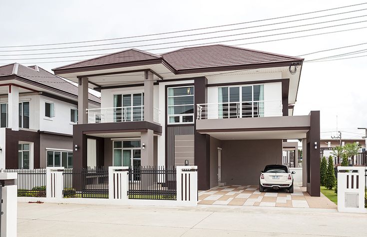 Cat rumah Raffles Residence